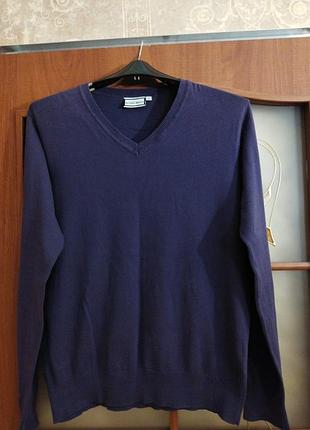 Чоловічий фіолетовий пуловер з v-образним вирізом