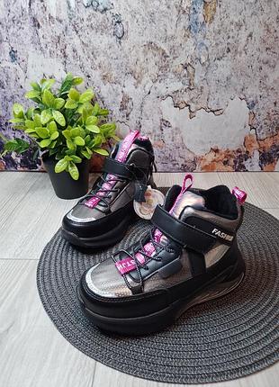 Детские утепленные деми ботинки из натуральной кожи том.м