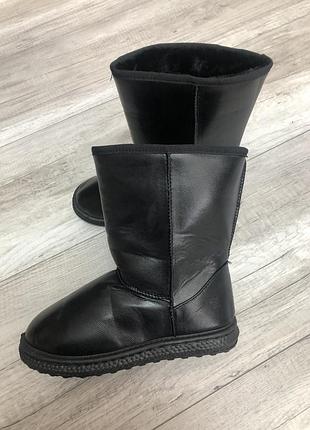 Продам угги 39 розмір