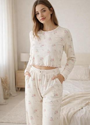 Весняна жіноча піжама primark care в розмірі s