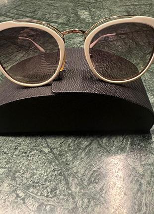 Очки prada