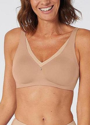 85-d бесшовный бюст минимайзер без косточек triumph true shape sensation