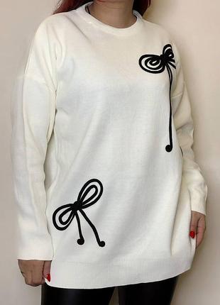 Светр турція з вишивкою в 3 кольорах