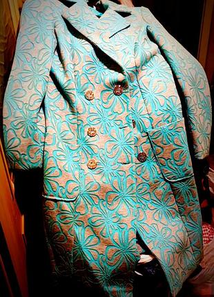 Пальто легкое