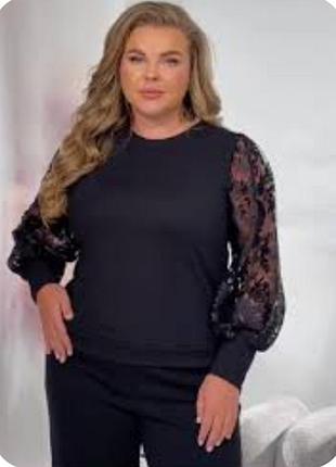 Невероятно эффектный свитер имеет рукава-фонарики из прозрачной кружевной ткани с блестками большой размер батал