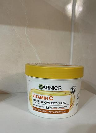 Garnier vitamin c nutri-glow body cream зволожувальний крем з вітаміном с та ароматом манго + маска у подарунок