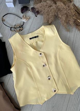 Жилетка жіноча