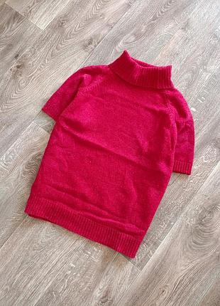 Красный свитерик с короткими рукавами