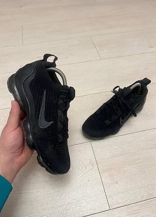 Кросівки жіночі nike vapormax