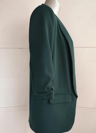 Базовый пиджак zara зелёного цвета модного кроя2 фото