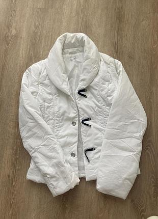 Куртка біла нова