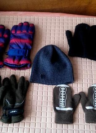 Разные перчатки на мальчика лот+шапочка в хоррошем сост.= цена за всё