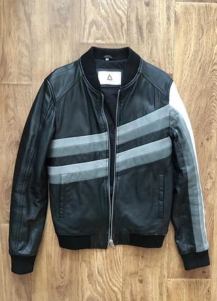 Шкіряна куртка ( утеплена) serge pariente xs-s оригінал