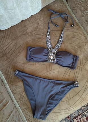 Жіночий сірий купальник