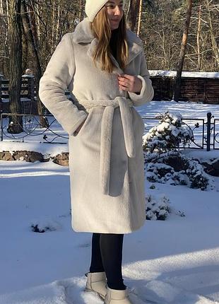 Шуба з еко хутра, гарного сірого кольору. в ідеальному стані