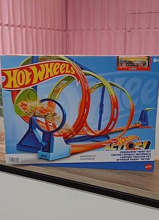 Игровой набор hot wheelsнец corkscrew twist kit.