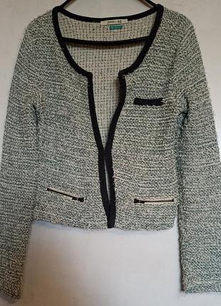 Трикотажный женский пиджак