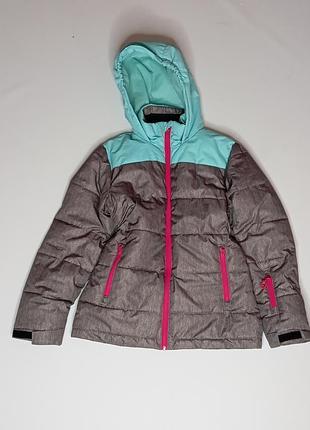 Продам лыжную куртку для девочки