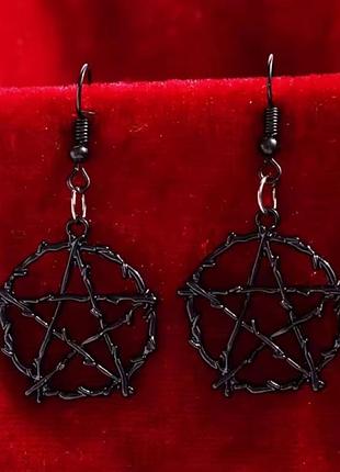 Готические сережки черные с пентаграммой