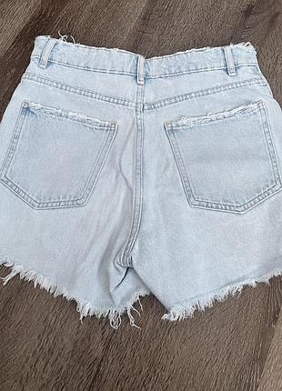 Продам шорти zara 4