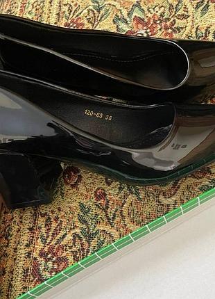 Туфли женские классические черные лаковые 36, vika