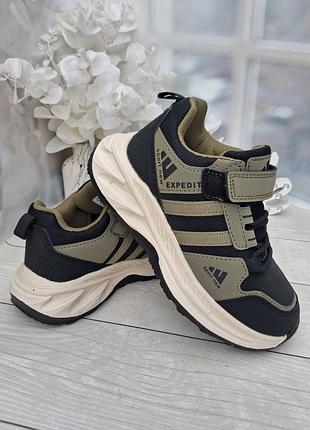 Кроссовочки для мальчика! очень красивая моделька! цвет хаки