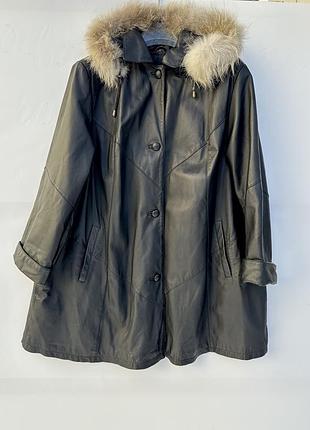 Подовжена шкіряна куртка,пальто