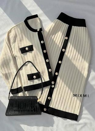 Костюм жіночий теплий елегантний класика