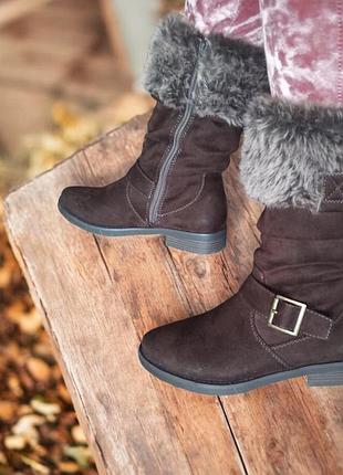 Сапоги женские зимние graceland 37,5 38 короткие замшевые темно-коричневые на низком каблуке с искусственным мехом на молнии