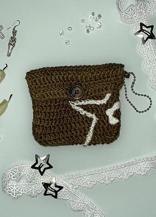 Невеликий в’язаний гаманець-клатч, мінісумка