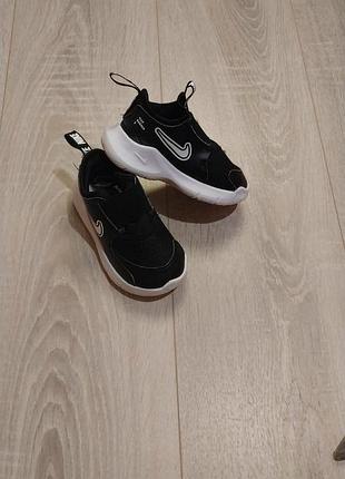 Кроссовки nike