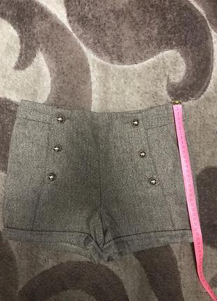 Шорти з карманами