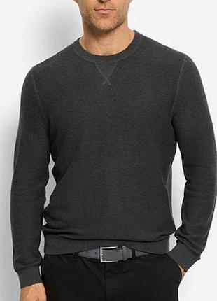 Брендовый мужской джемпер,бренду marc o'polo, размер xl.
в идеальном состоянии 
хорошее качество,,натуральная ткань, теплый не тонкий.