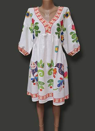 Молочна вільна сукня з принтом з льоном у складі