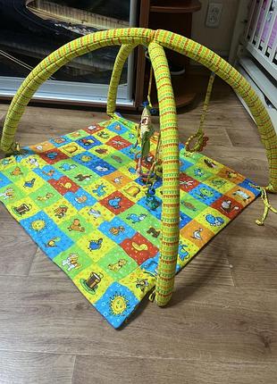 Розвивальний дитячий килимок