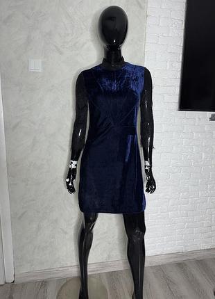 Велюрова сукня плаття з гіпюровими рукавами