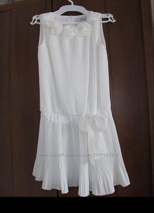 Нарядное платье для девочки.