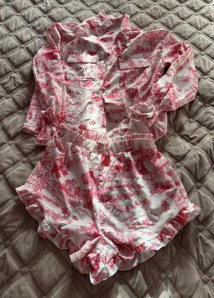 Костюм з шортиками