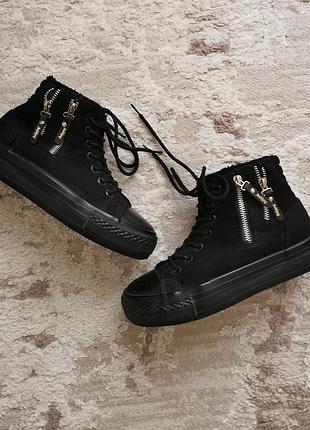 Черевики чобітки