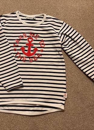 Світшот в морському стилі