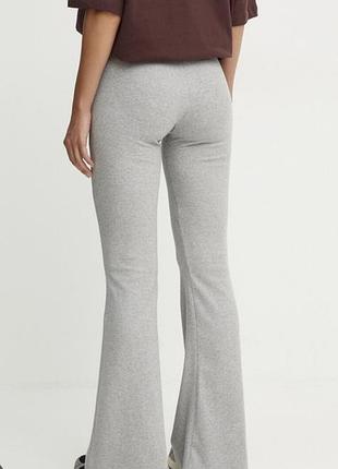 Жіночі лосіни кльош