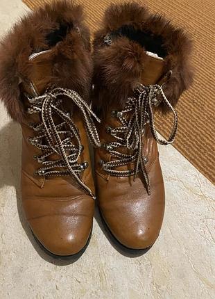 Козачки,натуральна шкіра,стан чудовий