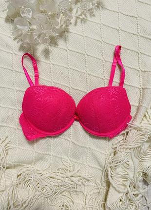 Жіночий яскравий бюстгальтер в рожевому кольорі розмір 75c