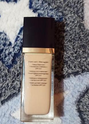 Тональний крем estee lauder futurist aqua brilliance spf 20