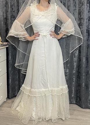 Вінтажна ретро весільна для фотосесії біла сукня з мереживом жіноча 70 80 роки