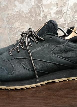 Кожаные кроссовки reebok