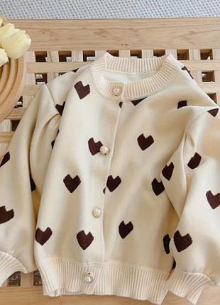 Кардиган з сердечками на дівчинку 5-6 років