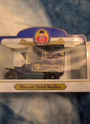 "модель oxford die-cast "" prince edward &amp; sophie rhys jones wedding "" model 108t 1999 английская"