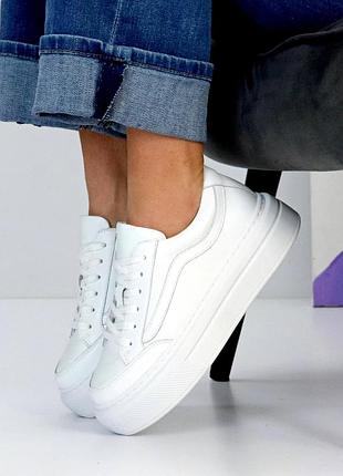 Женские кожаные белые кеды на платформе танкетке весенне осенние кроссовки натуральная кожа