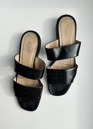 Жіночі шльопки